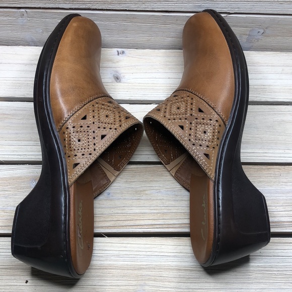 Clarks Tan Slip on Leather 8M Mules - Picture 7 of 7